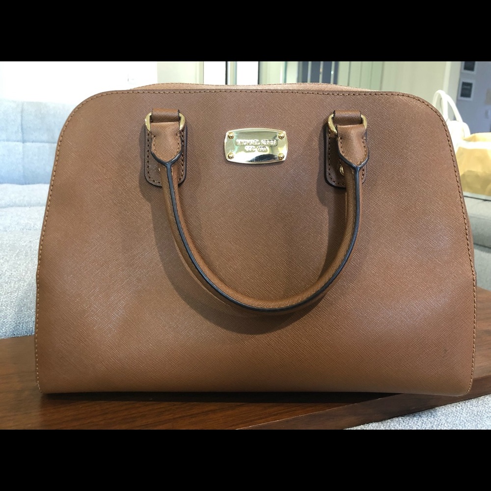 ⚡️Michael Kors Large Saffino⚡️